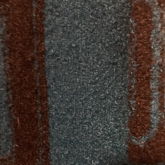 Eagles football sweater - Picture 4 of 4